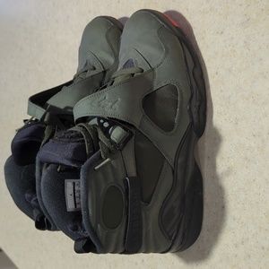 Jordan 8 Retro Take Flight